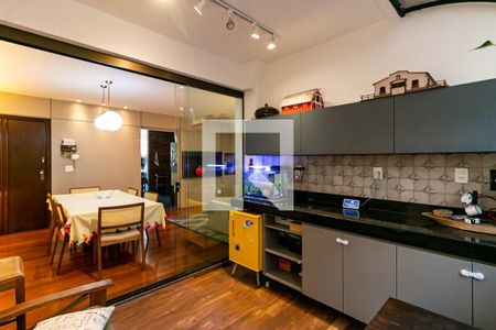 Sala de apartamento à venda com 4 quartos, 140m² em Santo Antônio, Belo Horizonte