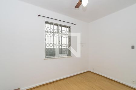 Quarto 1 de casa de condomínio para alugar com 2 quartos, 170m² em Penha, Rio de Janeiro