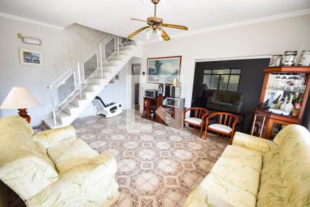 Sala de casa à venda com 6 quartos, 435m² em Piedade, Rio de Janeiro