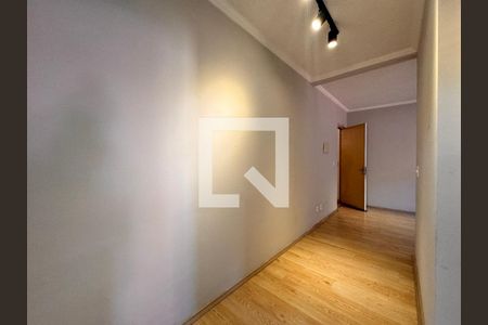 Corredor  de apartamento para alugar com 2 quartos, 50m² em Parque das Nações, Santo André