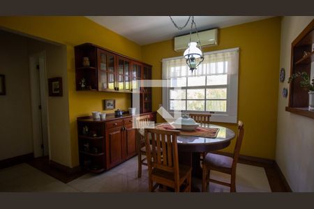 Sala de casa de condomínio à venda com 4 quartos, 320m² em Barra da Tijuca, Rio de Janeiro