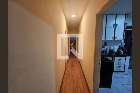 corredor de apartamento para alugar com 3 quartos, 101m² em Icaraí, Niterói