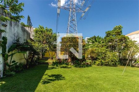 Casa à venda com 476m², 4 quartos e 5 vagas