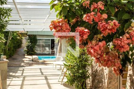 Casa à venda com 476m², 4 quartos e 5 vagas