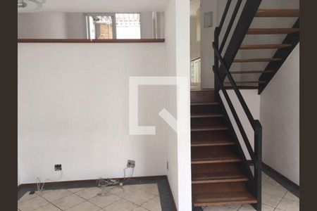 Casa à venda com 3 quartos, 205m² em Jardim Consorcio, São Paulo