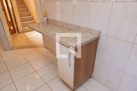 Casa à venda com 160m², 3 quartos e 2 vagas Casa à venda com 160m², 3 quartos e 2 vagasCozinha