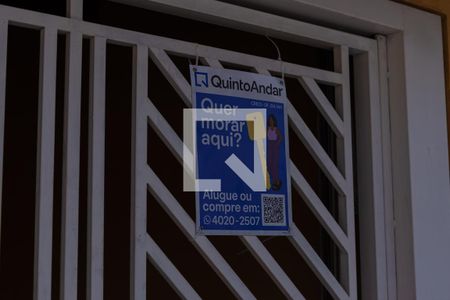 Casa à venda com 160m², 3 quartos e 2 vagas Casa à venda com 160m², 3 quartos e 2 vagasPlaquinha