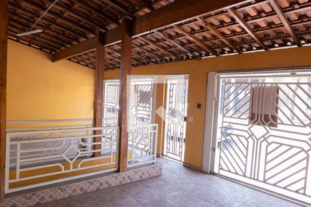 Casa à venda com 160m², 3 quartos e 2 vagas Casa à venda com 160m², 3 quartos e 2 vagasÁrea Externa