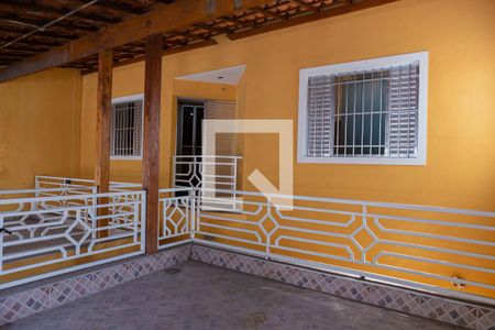 Casa à venda com 160m², 3 quartos e 2 vagas Casa à venda com 160m², 3 quartos e 2 vagasÁrea Externa