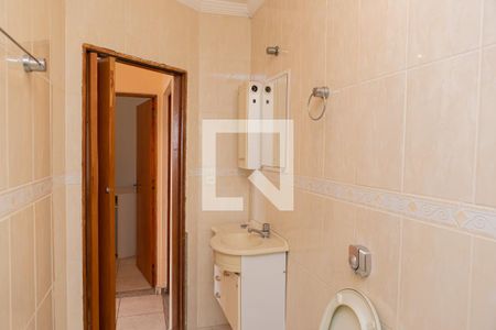 Casa à venda com 160m², 3 quartos e 2 vagas Casa à venda com 160m², 3 quartos e 2 vagasBanheiro Social