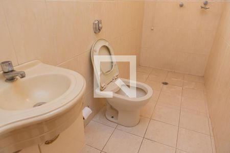 Casa à venda com 160m², 3 quartos e 2 vagas Casa à venda com 160m², 3 quartos e 2 vagasBanheiro Social