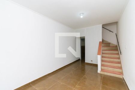 Sala de casa para alugar com 2 quartos, 120m² em Vila Santa Clara, São Paulo