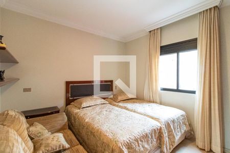 Apartamento para alugar com 220m², 3 quartos e 4 vagas Apartamento para alugar com 220m², 3 quartos e 4 vagasQuarto 2