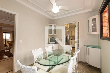 Apartamento para alugar com 220m², 3 quartos e 4 vagas Apartamento para alugar com 220m², 3 quartos e 4 vagasCopa