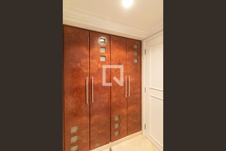 Apartamento para alugar com 220m², 3 quartos e 4 vagas Apartamento para alugar com 220m², 3 quartos e 4 vagasQuarto 2