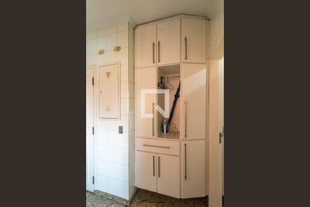 Apartamento para alugar com 220m², 3 quartos e 4 vagas Apartamento para alugar com 220m², 3 quartos e 4 vagasÁrea de Serviço