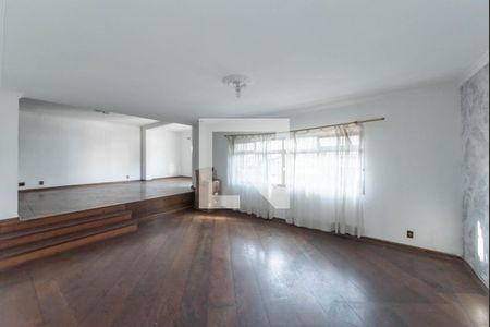 Sala de casa para alugar com 4 quartos, 240m² em Vila Brasilio Machado, São Paulo