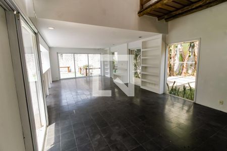 Sala 1 de casa à venda com 5 quartos, 335m² em Jardim Leonor, São Paulo