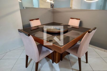 Sala de apartamento para alugar com 2 quartos, 88m² em Guilhermina, Praia Grande