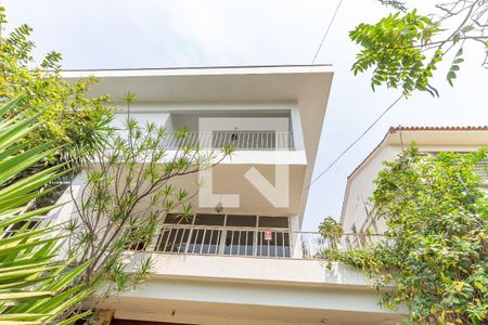 Entrada de casa à venda com 6 quartos, 540m² em Alto da Lapa, São Paulo