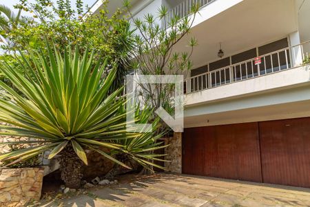 Entrada de casa à venda com 6 quartos, 540m² em Alto da Lapa, São Paulo