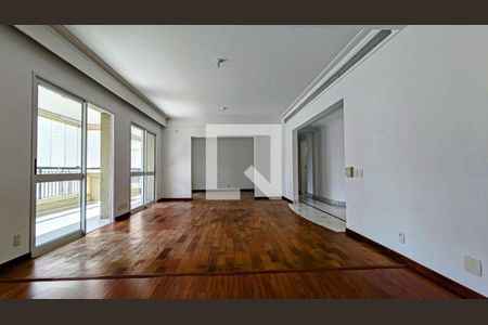 Sala de apartamento à venda com 3 quartos, 221m² em Vila Uberabinha, São Paulo