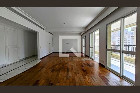 Sala de apartamento à venda com 3 quartos, 221m² em Vila Uberabinha, São Paulo