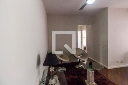 Sala de TV de apartamento para alugar com 3 quartos, 78m² em Alphaville, Barueri