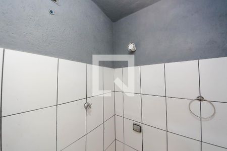 Banheiro de casa para alugar com 1 quarto, 50m² em Chácara Mafalda, São Paulo