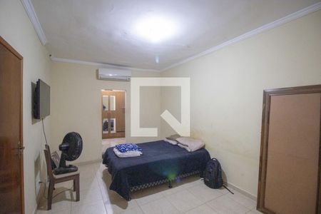 Suíte 1 de casa para alugar com 3 quartos, 300m² em Porto Novo, São Gonçalo