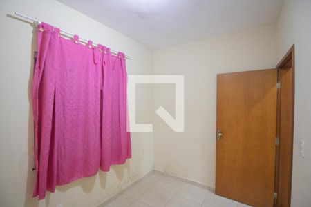 Quarto 1 de casa para alugar com 3 quartos, 300m² em Porto Novo, São Gonçalo