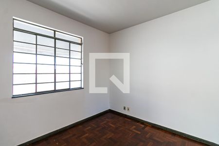 Sala de casa à venda com 3 quartos, 290m² em Santa Efigênia, Belo Horizonte