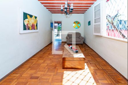 Sala 1 de casa à venda com 3 quartos, 245m² em Carlos Prates, Belo Horizonte