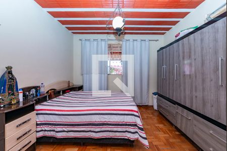 Quarto 1 de casa à venda com 3 quartos, 245m² em Carlos Prates, Belo Horizonte