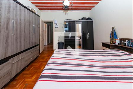 Quarto 1 de casa à venda com 3 quartos, 245m² em Carlos Prates, Belo Horizonte