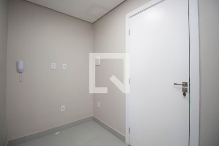 Sala 1 de apartamento para alugar com 2 quartos, 40m² em Qnm, Brasília