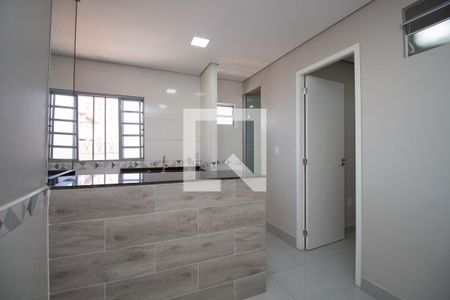 Sala 2 de apartamento para alugar com 2 quartos, 40m² em Qnm, Brasília