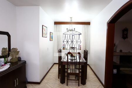 Sala de casa à venda com 3 quartos, 220m² em Jardim Taboao, São Paulo