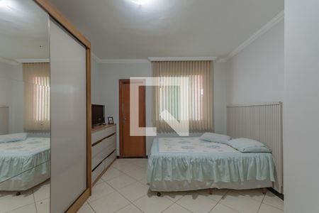 Suíte de casa à venda com 2 quartos, 120m² em Piratininga, Belo Horizonte