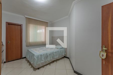 Suíte de casa à venda com 2 quartos, 120m² em Piratininga, Belo Horizonte