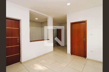 Sala de casa para alugar com 2 quartos, 100m² em Vila Gustavo, São Paulo