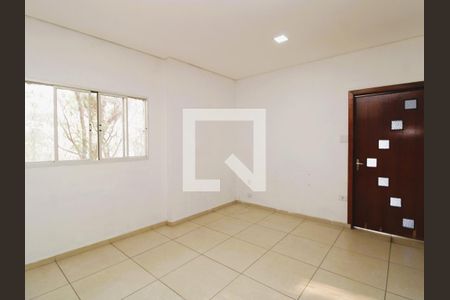 Sala de casa para alugar com 2 quartos, 100m² em Vila Gustavo, São Paulo