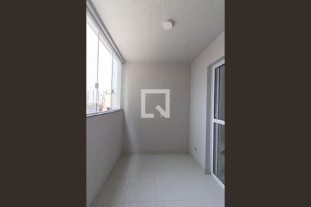 Varanda / Area de Serviço de apartamento para alugar com 2 quartos, 44m² em Vila das Bandeiras, Guarulhos