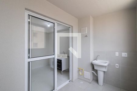 Varanda / Area de Serviço de apartamento para alugar com 2 quartos, 44m² em Vila das Bandeiras, Guarulhos