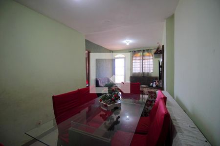 Sala de casa à venda com 3 quartos, 110m² em São Marcos, Belo Horizonte