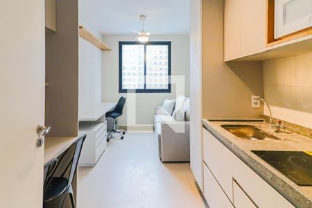 Sala / Cozinha de apartamento para alugar com 1 quarto, 24m² em Butantã, São Paulo