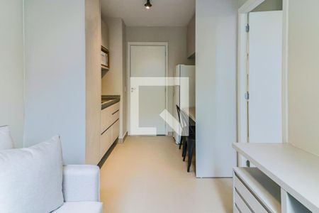 Sala / Cozinha de apartamento para alugar com 1 quarto, 24m² em Butantã, São Paulo