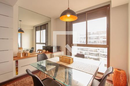 Sala de apartamento para alugar com 1 quarto, 107m² em Barra da Tijuca, Rio de Janeiro