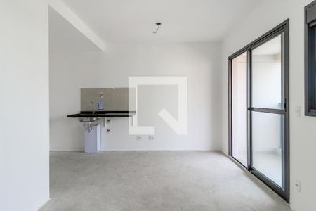 Sala/Quarto de kitnet/studio à venda com 1 quarto, 30m² em Jardim das Acácias, São Paulo