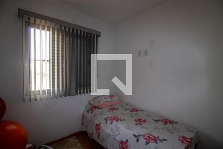 Quarto 1 de apartamento para alugar com 2 quartos, 54m² em Jardim Cláudia, São Paulo